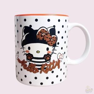 Sanrio Hello Kitty Halloween Glitter Cat Burglar Mug – 20oz Ceramic Coffee Cup​​